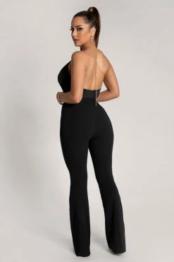 QNG Zendaya Highwaisted Flare Pants - Black