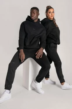 QNG Bay Unisex Oversized Cosy Hoodie - Black