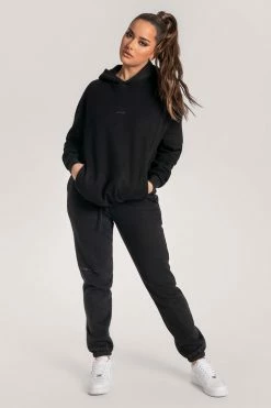 QNG Charlie Unisex Cosy Jogger - Black 38 QNG Charlie Unisex Cosy Jogger - Black