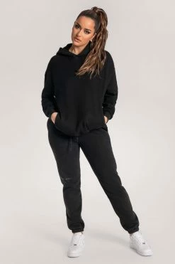 QNG Bay Unisex Oversized Cosy Hoodie - Black