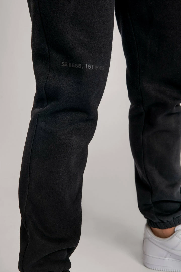 QNG Charlie Unisex Cosy Jogger - Black 18 QNG Charlie Unisex Cosy Jogger - Black