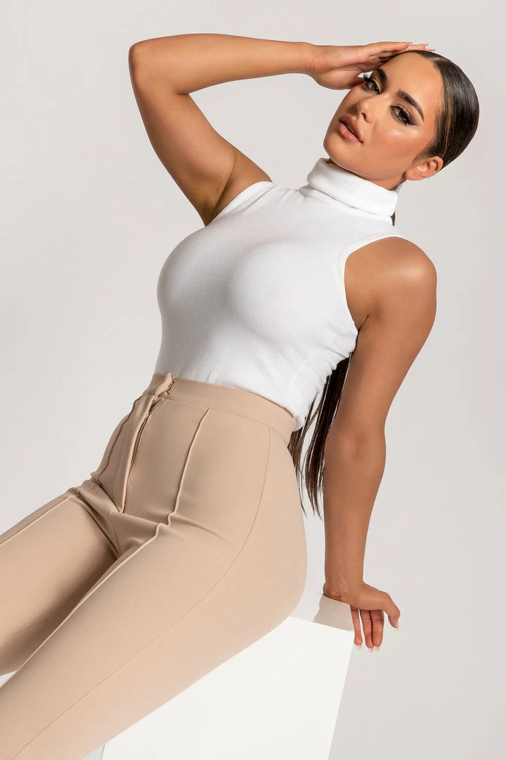 QNG Zendaya Highwaisted Flare Pants - Nude All Bottoms 11 QNG Zendaya Highwaisted Flare Pants - Nude All Bottoms