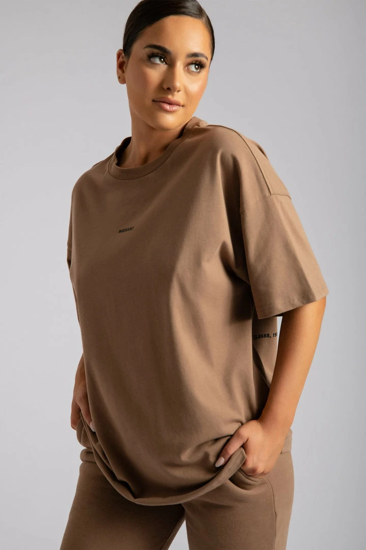 QNG Sloane Unisex Oversized T-Shirt - Mocha 4 QNG Sloane Unisex Oversized T-Shirt - Mocha