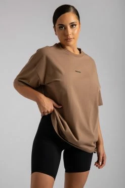 QNG Sloane Unisex Oversized T-Shirt - Mocha 32 QNG Sloane Unisex Oversized T-Shirt - Mocha