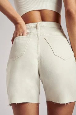 EMS Kirra Raw Hem Longline Boyfriend Shorts - Ecru