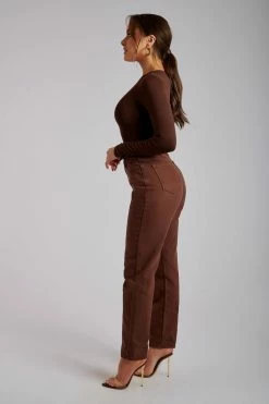 EMS All Bottoms Millicent Plain Rigid Mom Jeans - Chocolate