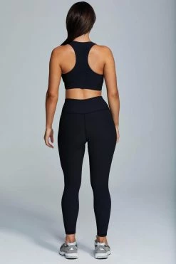 HNG Kenia Ribbed Halter Sports Bra - Black