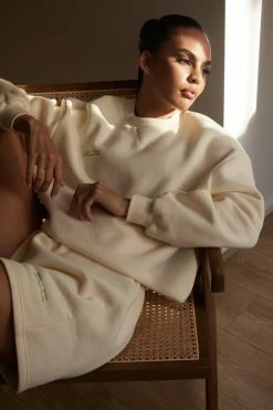 QNG Sweaters & Hoodies Jaz Oversized Fleeceback Crew Neck Jumper - Marshmallow