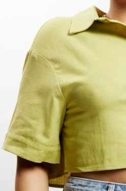 QNG Maja Button Up Cropped Linen Shirt - Apple 16 QNG Maja Button Up Cropped Linen Shirt - Apple