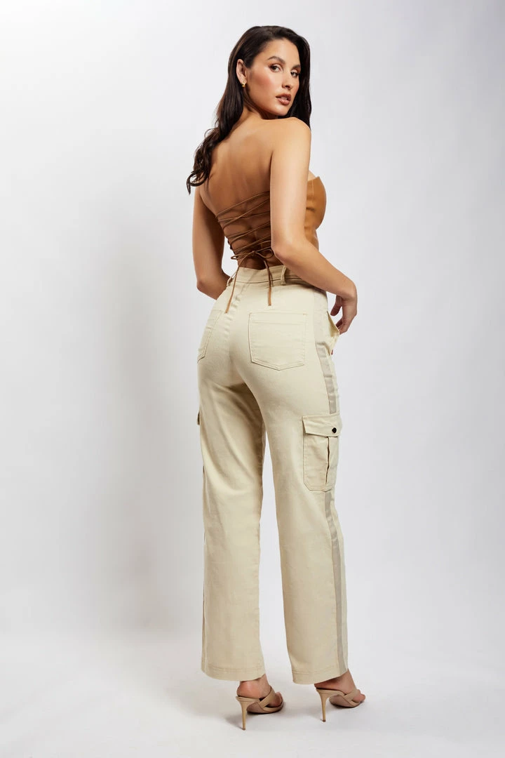 QNG Evangeline Pocket Detail Cargo Pants - Sand All Bottoms 2 QNG Evangeline Pocket Detail Cargo Pants - Sand All Bottoms