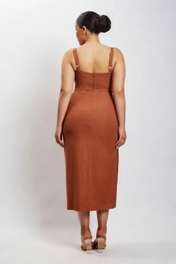 QNG Serena Cut Out O Ring Linen Midi Dress - Brown 21 QNG Serena Cut Out O Ring Linen Midi Dress - Brown