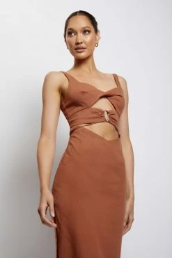 QNG Serena Cut Out O Ring Linen Midi Dress - Brown 17 QNG Serena Cut Out O Ring Linen Midi Dress - Brown