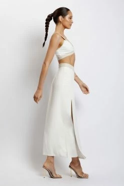 WNT All Tops Zinnia Contrast Binding Linen Crop Top - White