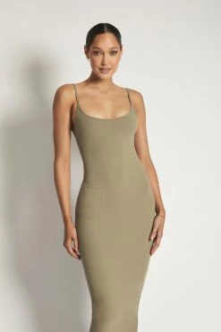 ROM DRESSES Alexis Ribbed Cami Midi Dress - Moss