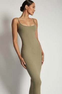 ROM DRESSES Alexis Ribbed Cami Midi Dress - Moss