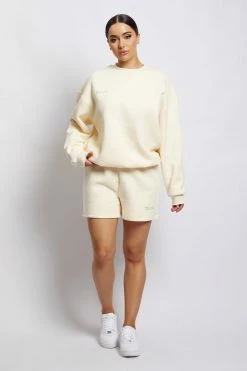 QNG Sweaters & Hoodies Jaz Oversized Fleeceback Crew Neck Jumper - Marshmallow 23 QNG Sweaters & Hoodies Jaz Oversized Fleeceback Crew Neck Jumper - Marshmallow