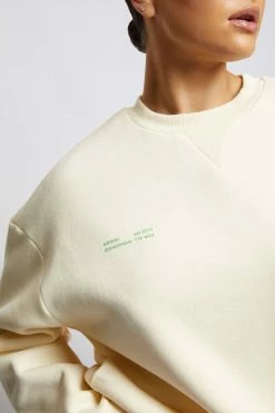 QNG Sweaters & Hoodies Jaz Oversized Fleeceback Crew Neck Jumper - Marshmallow 28 QNG Sweaters & Hoodies Jaz Oversized Fleeceback Crew Neck Jumper - Marshmallow