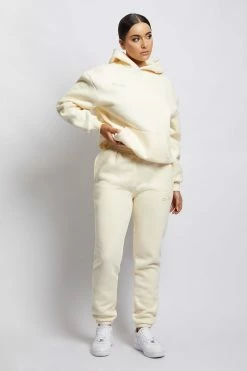 QNG Camille Oversized Fleeceback Jogger - Marshmallow