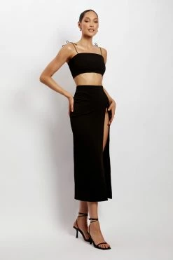 QNG Arla High Waist Thigh Split Crepe Maxi Skirt - Black