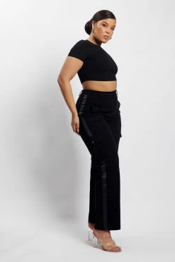 QNG All Bottoms Evangeline Pocket Detail Cargo Pants - Black 18 QNG All Bottoms Evangeline Pocket Detail Cargo Pants - Black