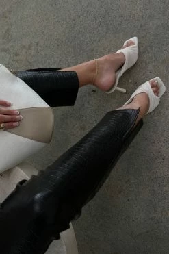 CSO Adria Linen And Faux Leather Handbag - Natural 5 CSO Adria Linen And Faux Leather Handbag - Natural