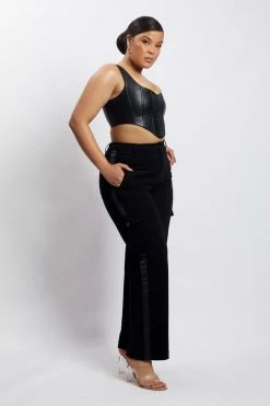 QNG All Bottoms Evangeline Pocket Detail Cargo Pants - Black 19 QNG All Bottoms Evangeline Pocket Detail Cargo Pants - Black