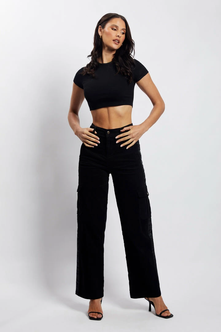 QNG All Bottoms Evangeline Pocket Detail Cargo Pants - Black 1 QNG All Bottoms Evangeline Pocket Detail Cargo Pants - Black