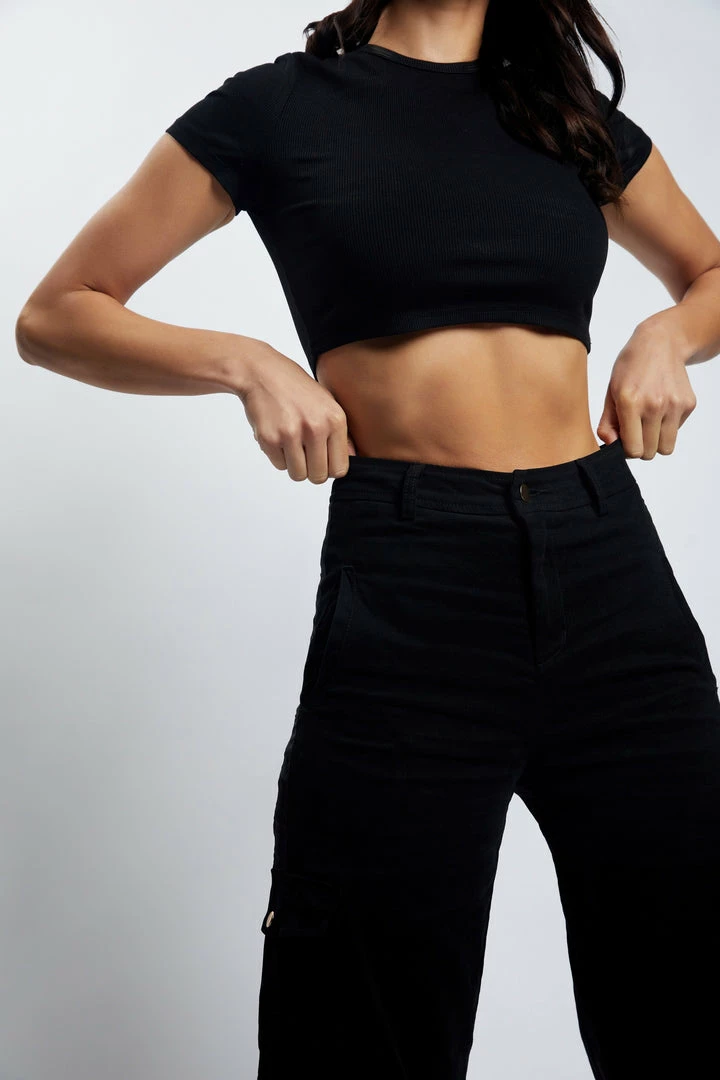 QNG All Bottoms Evangeline Pocket Detail Cargo Pants - Black 2 QNG All Bottoms Evangeline Pocket Detail Cargo Pants - Black